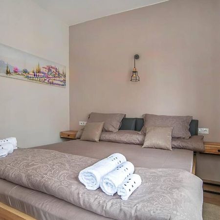 Elegant & Stylish 2 Bedroom Top Central Apartment Sofía Exterior foto