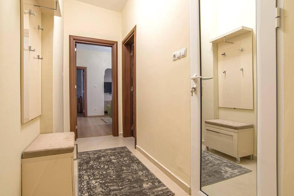 Elegant & Stylish 2 Bedroom Top Central Apartment Sofía Exterior foto